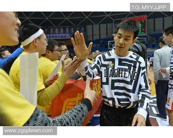 重庆篮球队个人能力引发热议球迷观点各异探讨球队未来发展