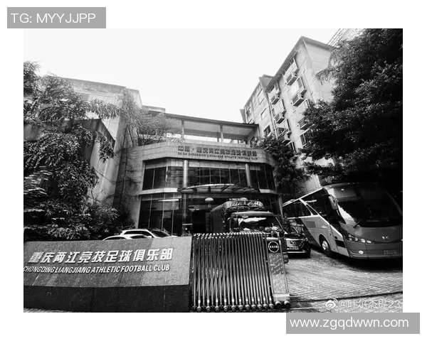重庆足球队技术革新引发热议助力球队崛起与发展