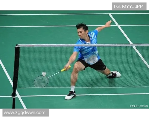 成都羽毛球队防守策略揭秘:深度解析羽毛球技术与战术的完美结合 成都羽毛球队防守策略揭秘:深度解析羽毛球技术与战术的完美结合